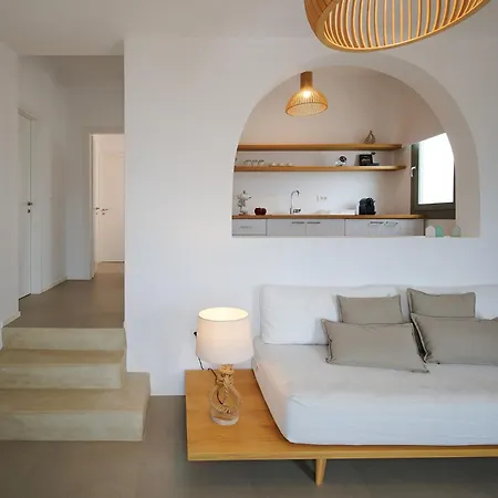 Kymo Luxury Paros Κολυμπήθρες