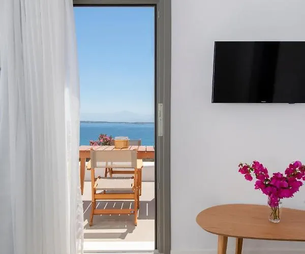 Kymo Luxury Paros Bed & Breakfast