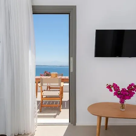 Kymo Luxury Paros Bed and Breakfast