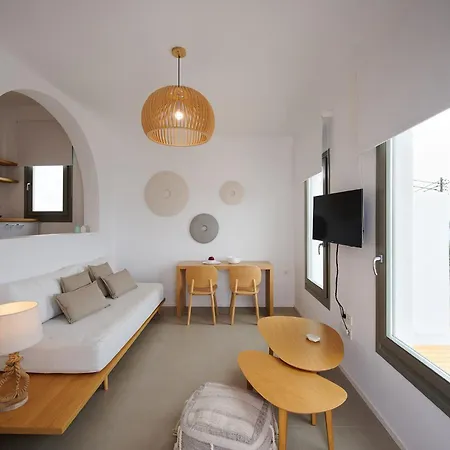 Kymo Luxury Paros Bed and Breakfast