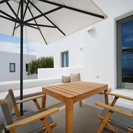 Kymo Luxury Paros 4* Κολυμπήθρες