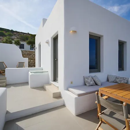 Bed and Breakfast Kymo Luxury Paros 4*