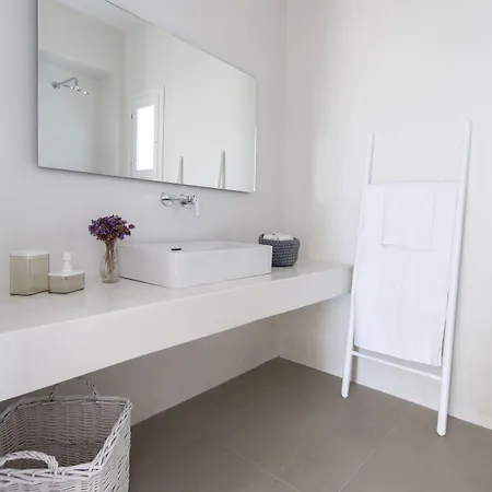 Kymo Luxury Paros 4* Κολυμπήθρες