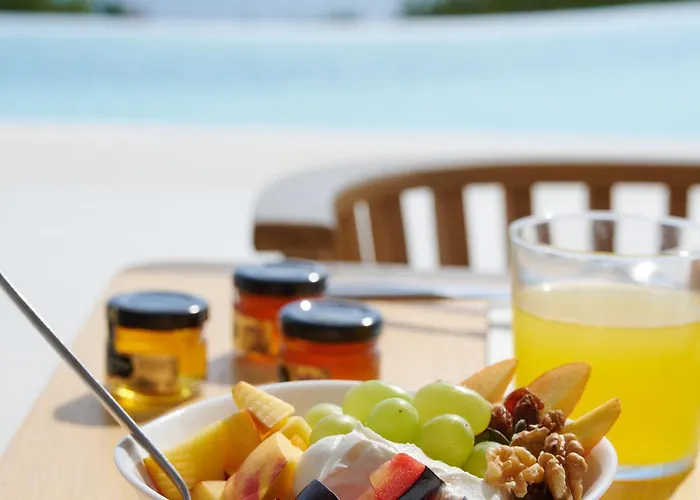 Kymo Luxury Paros Bed & Breakfast 4*