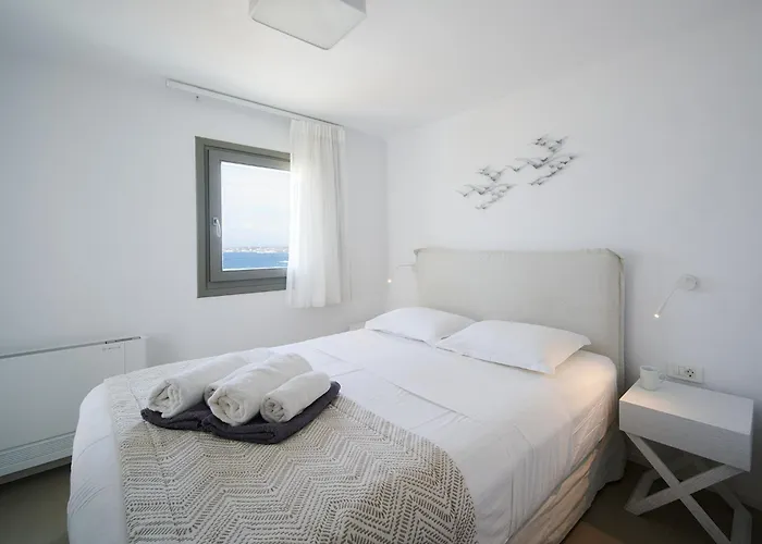 Kymo Luxury Paros Panzió 4*